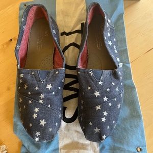 Tom’s Star Flats Size 8